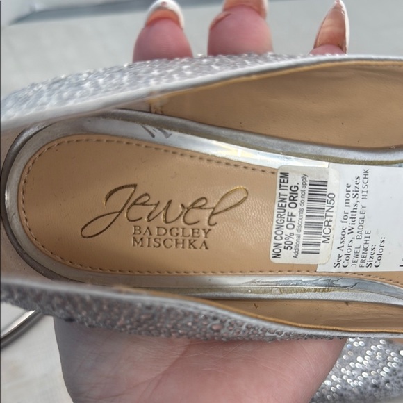 Jewel Badgley Mischka Frenchie Pointed Toe Kitten Heel size 9 - Picture 6 of 9